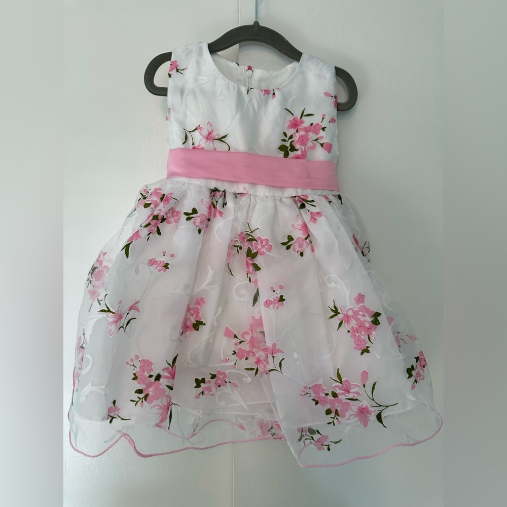 Toddler dress, size 12-18 months